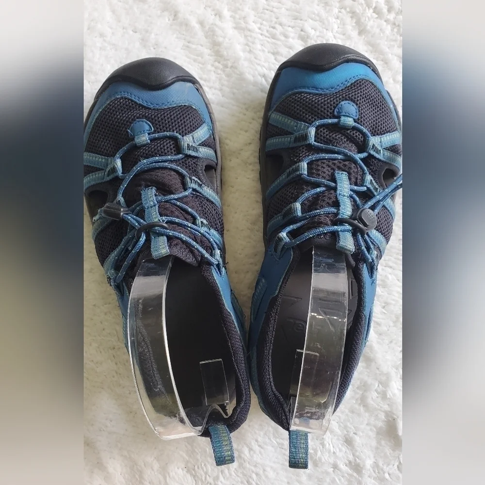 Tevs‎ Kids Manatee water Sandal Blue Size 4 Youth